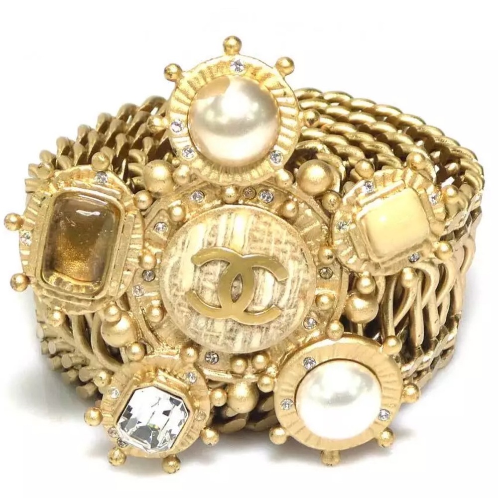 Chanel Vintage 24 carat plated Pearl Embellished Belt